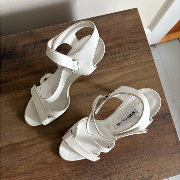 PRICE DROP TODAY Manolo Blahnik White Strappy Heels  AUTHENTIC - Picture 4 of 6